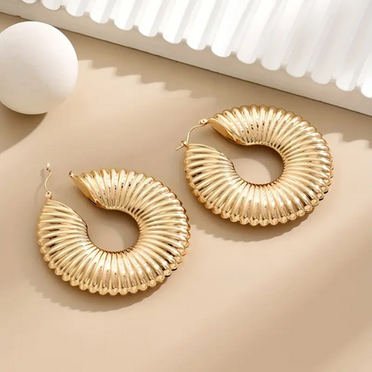 Lxalry 3 pairs of retro style women's fashion round earrings